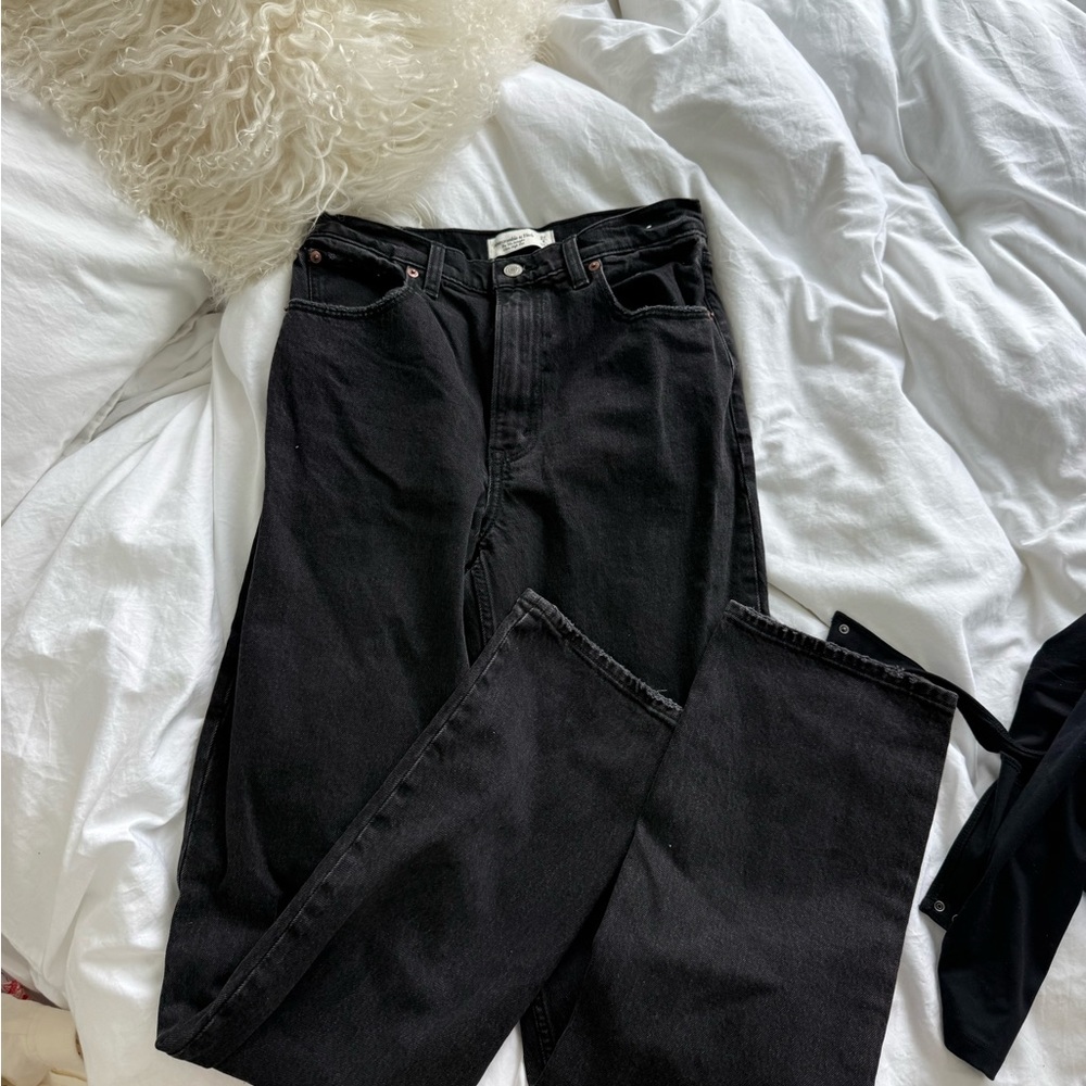 Abercrombie & Fitch black 90s Straight Leg Jeans